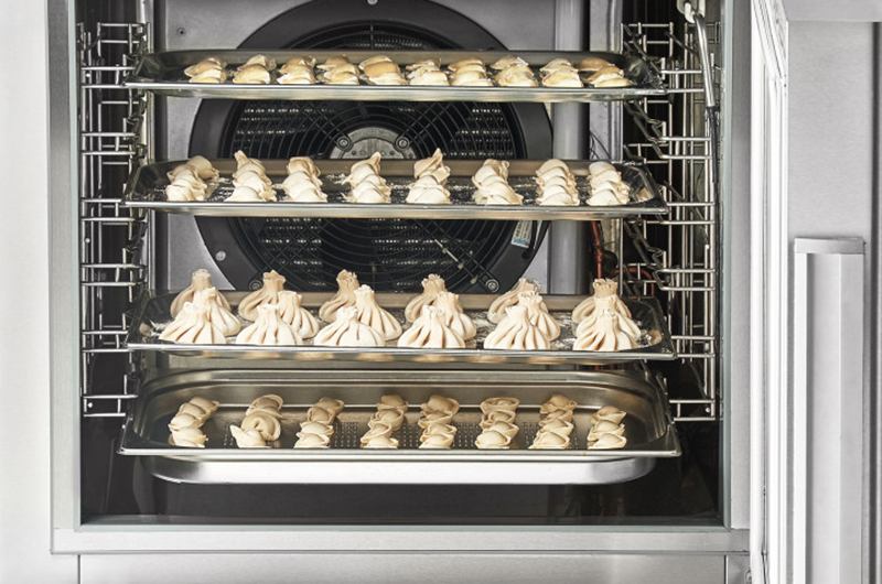 Продукты в аппарате шоковой заморозки ШОК-6-1/1