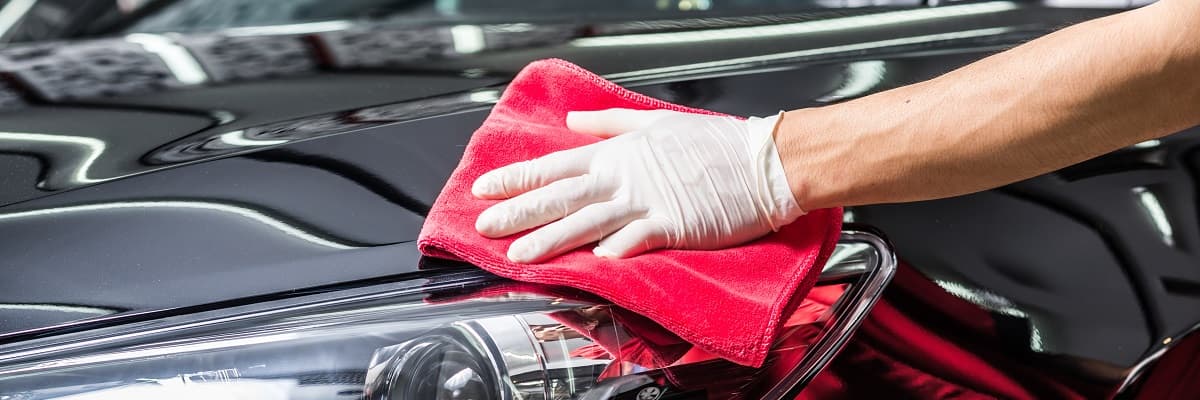Воск для ухода за автомобилем